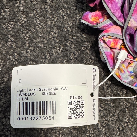 Colorful Scrunchie - Picture 2 of 4